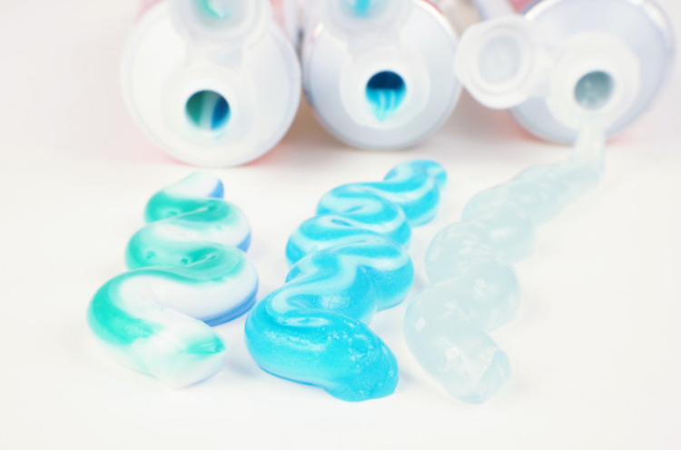 家庭清洁四个小技巧，牙膏去污-洁当家家政保洁公司